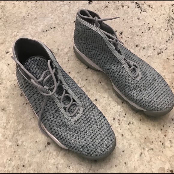 jordan horizon wolf grey